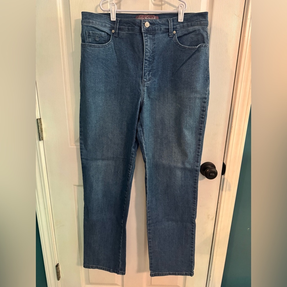 Gloria Vanderbilt Blue Straight Leg Jeans